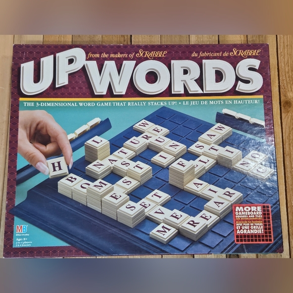 VINTAGE UPWARDS BY SCRABBLE - 3D WORD GAME - STACK TILES - 100% COMPLETE - 1997 - Picture 2 of 9